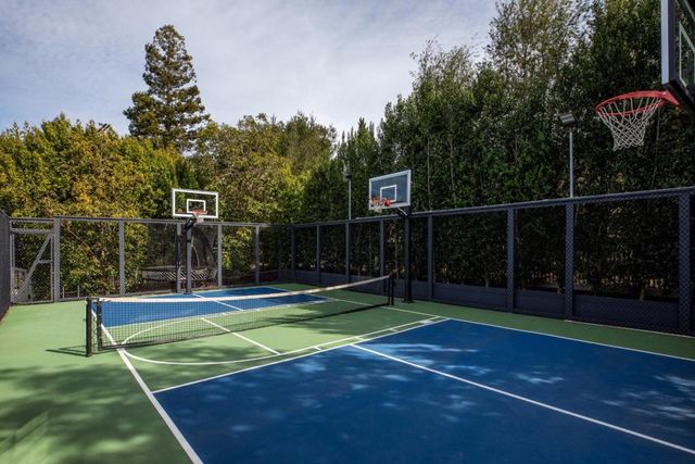 25501 Chapin Road, Los Altos Hills, CA 94022