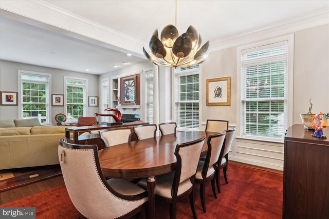 47666 PAULSEN SQ, Potomac Falls, VA 20165