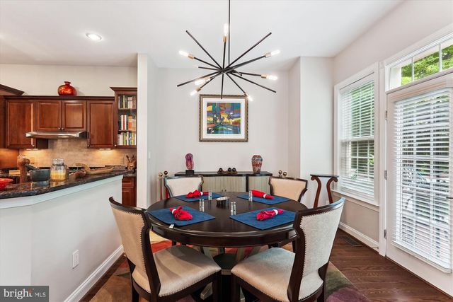 47666 PAULSEN SQ, Potomac Falls, VA 20165