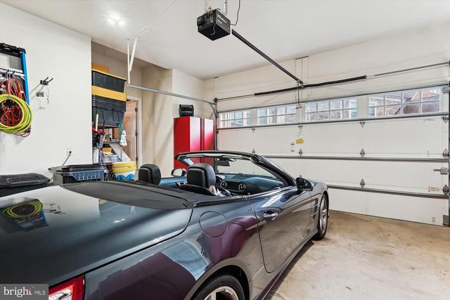 47666 PAULSEN SQ, Potomac Falls, VA 20165