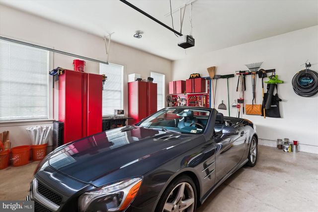 47666 PAULSEN SQ, Potomac Falls, VA 20165