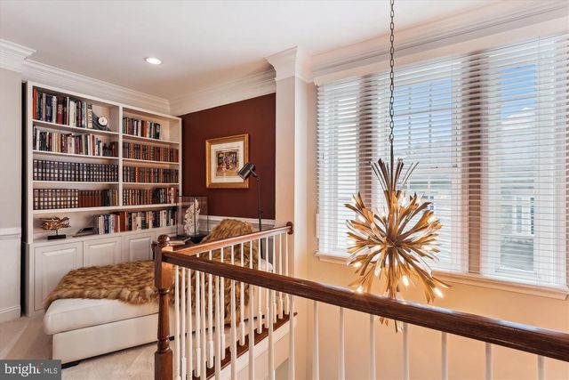 47666 PAULSEN SQ, Potomac Falls, VA 20165