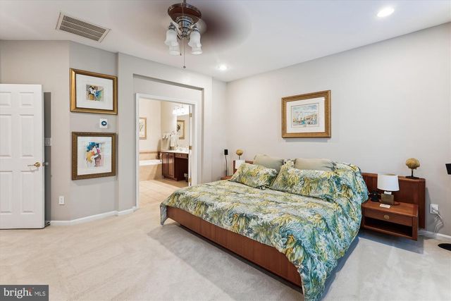 47666 PAULSEN SQ, Potomac Falls, VA 20165