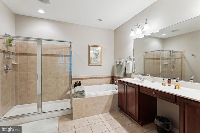 47666 PAULSEN SQ, Potomac Falls, VA 20165