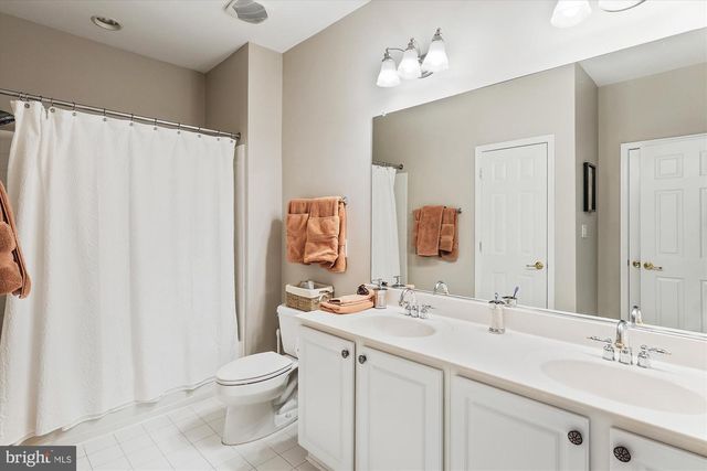 47666 PAULSEN SQ, Potomac Falls, VA 20165