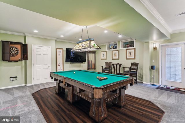 47666 PAULSEN SQ, Potomac Falls, VA 20165