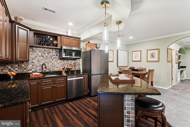 47666 PAULSEN SQ, Potomac Falls, VA 20165