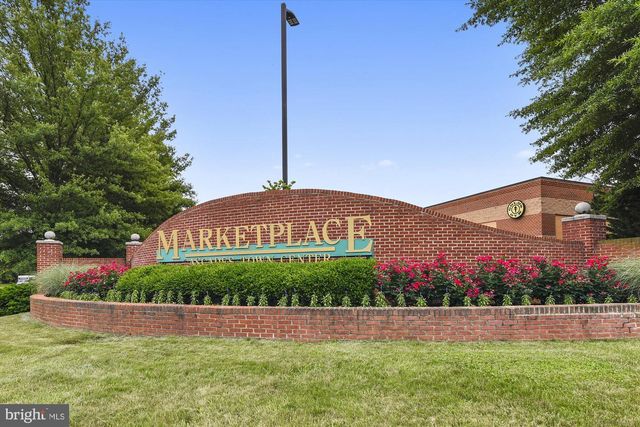 47666 PAULSEN SQ, Potomac Falls, VA 20165