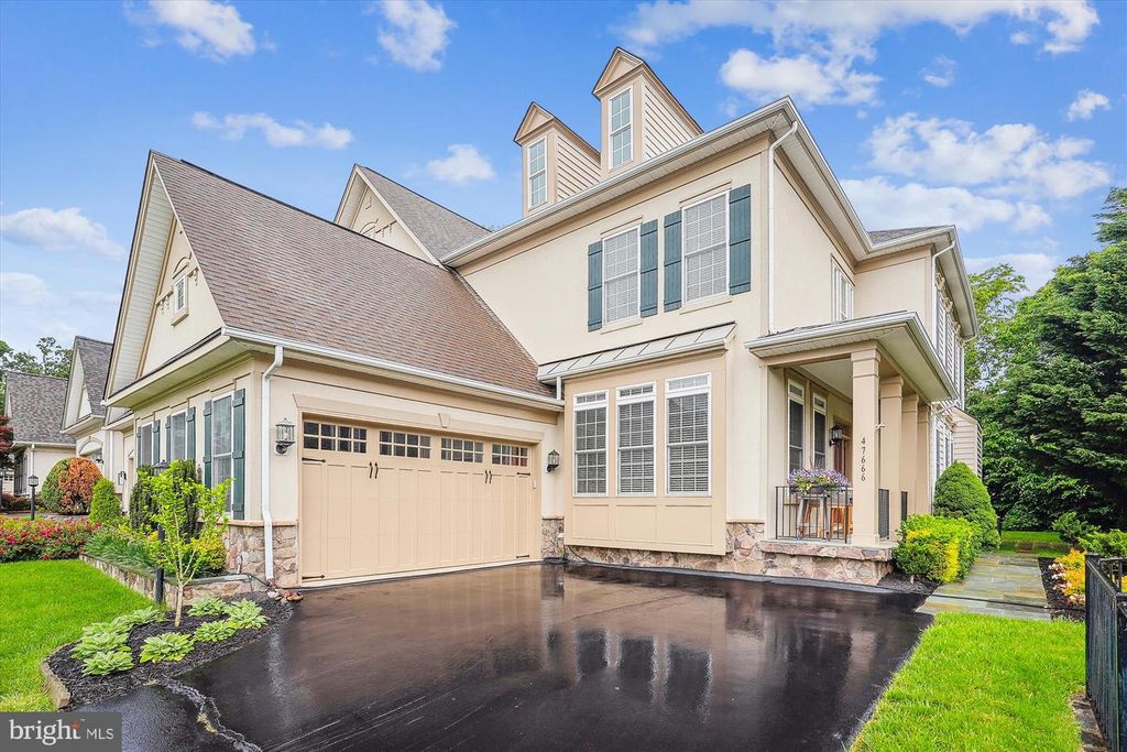 47666 PAULSEN SQ, Potomac Falls, VA 20165