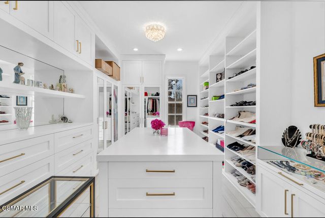 11428 Iverson Road, Chatsworth, CA 91311