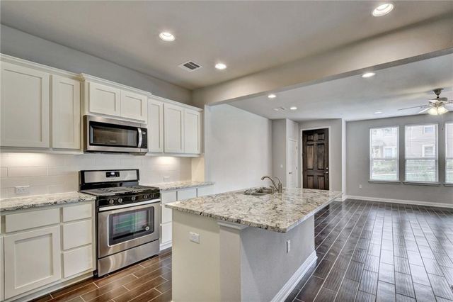 13800 Lyndhurst ST 272, Austin, TX 78717