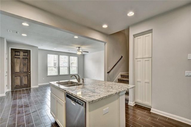 13800 Lyndhurst ST 272, Austin, TX 78717