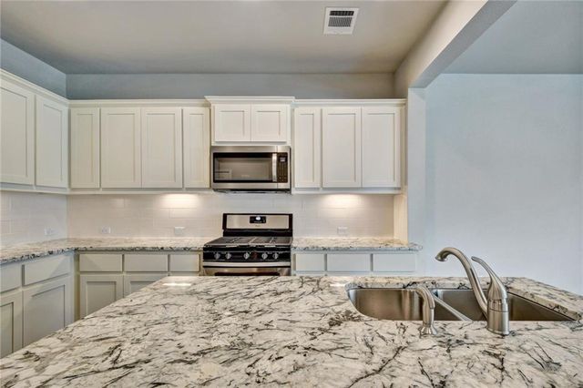 13800 Lyndhurst ST 272, Austin, TX 78717