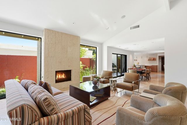 7334 E KRALL Street, Scottsdale, AZ 85250