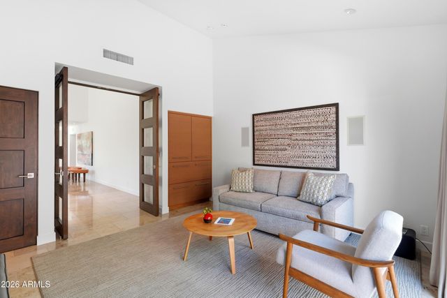 7334 E KRALL Street, Scottsdale, AZ 85250