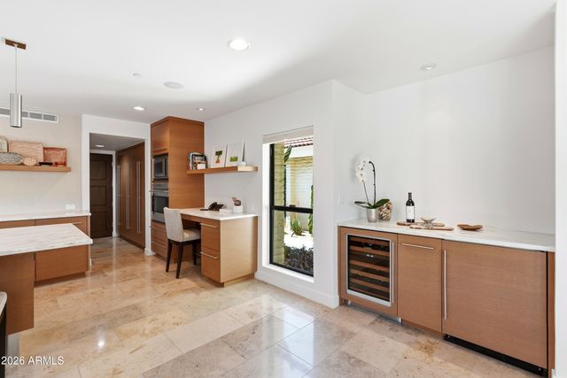 7334 E KRALL Street, Scottsdale, AZ 85250