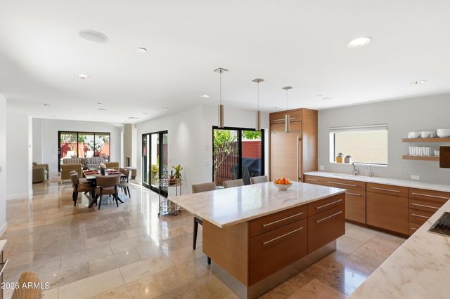 7334 E KRALL Street, Scottsdale, AZ 85250