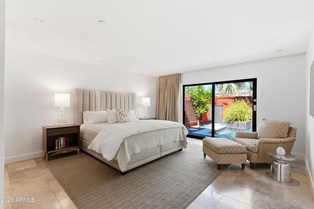 7334 E KRALL Street, Scottsdale, AZ 85250