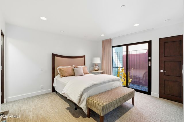 7334 E KRALL Street, Scottsdale, AZ 85250