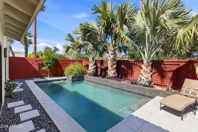 7334 E KRALL Street, Scottsdale, AZ 85250