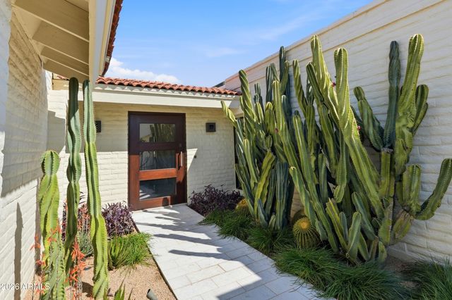 7334 E KRALL Street, Scottsdale, AZ 85250