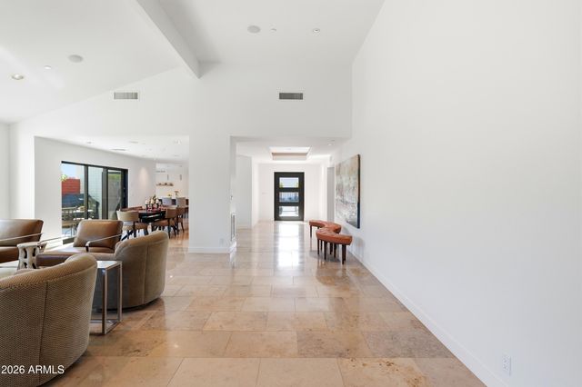 7334 E KRALL Street, Scottsdale, AZ 85250