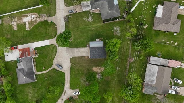 109 Queens Court, Baytown, TX 77520