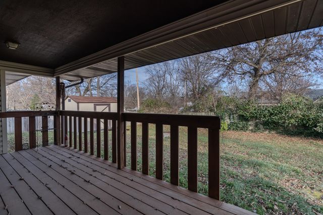 3446 S Valley View Avenue, Springfield, MO 65804