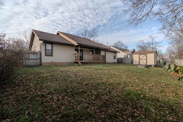3446 S Valley View Avenue, Springfield, MO 65804