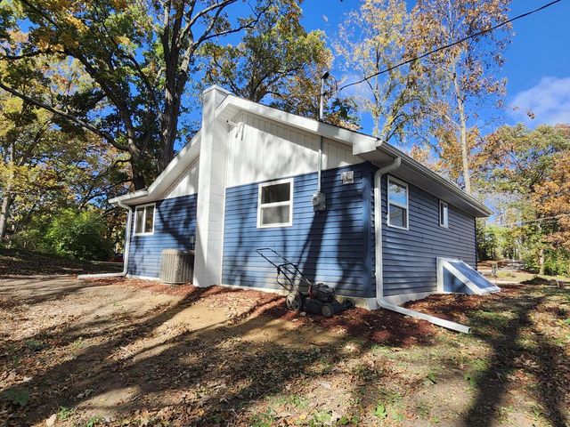 33625 Palm DRIVE, Burlington, WI 53105