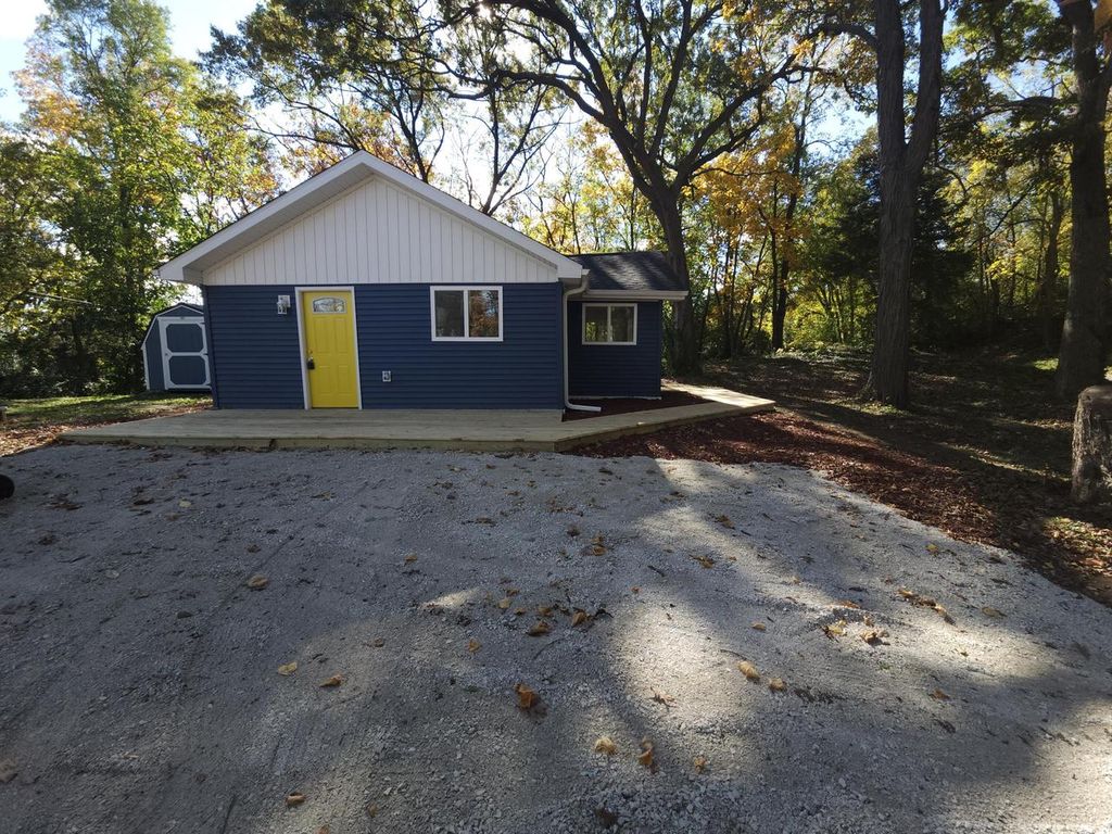 33625 Palm DRIVE, Burlington, WI 53105