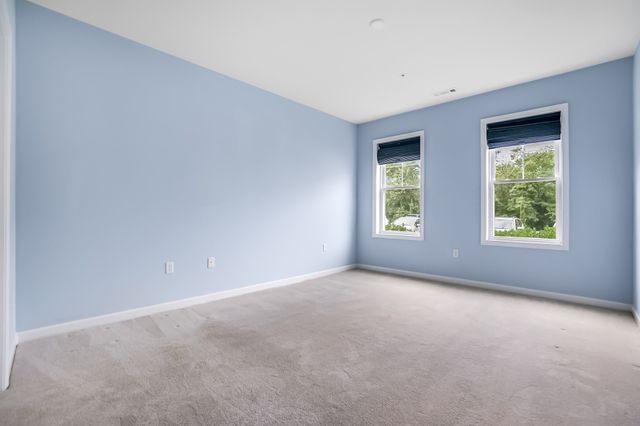 1102 Pennington Drive 1102, Walpole, MA 02081