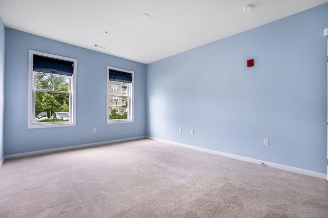 1102 Pennington Drive 1102, Walpole, MA 02081