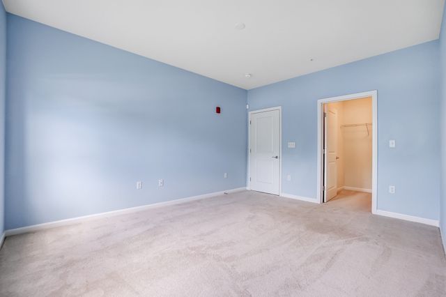 1102 Pennington Drive 1102, Walpole, MA 02081
