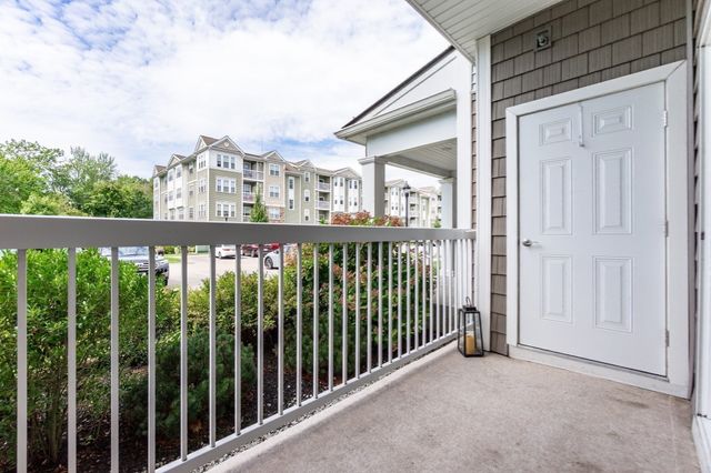 1102 Pennington Drive 1102, Walpole, MA 02081