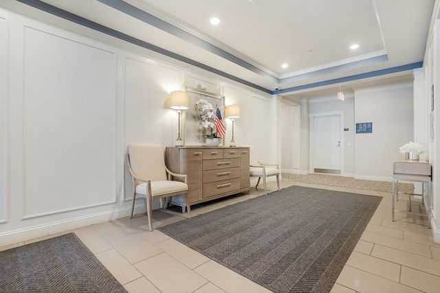 1102 Pennington Drive 1102, Walpole, MA 02081