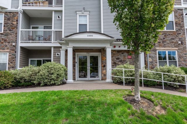 1102 Pennington Drive 1102, Walpole, MA 02081