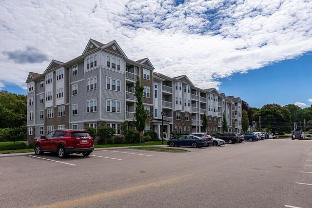 1102 Pennington Drive 1102, Walpole, MA 02081