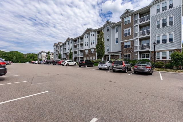 1102 Pennington Drive 1102, Walpole, MA 02081