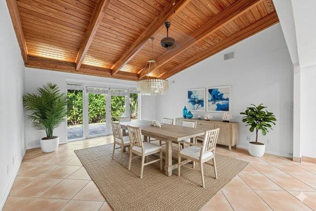 3203 Dover Rd, Pompano Beach, FL 33062