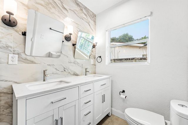 3203 Dover Rd, Pompano Beach, FL 33062