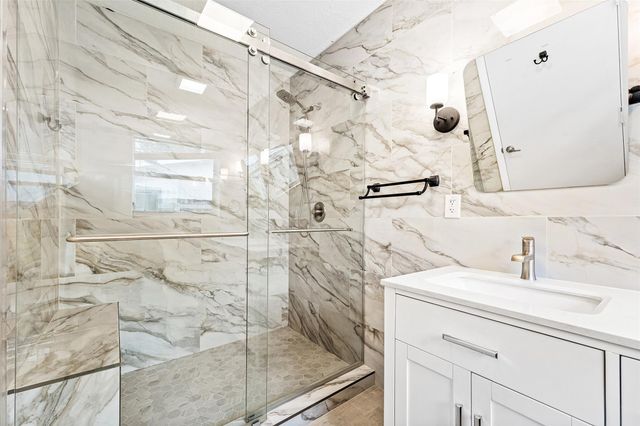 3203 Dover Rd, Pompano Beach, FL 33062