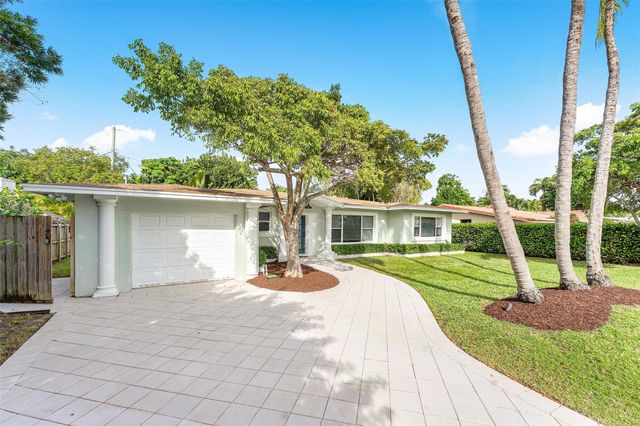 3203 Dover Rd, Pompano Beach, FL 33062