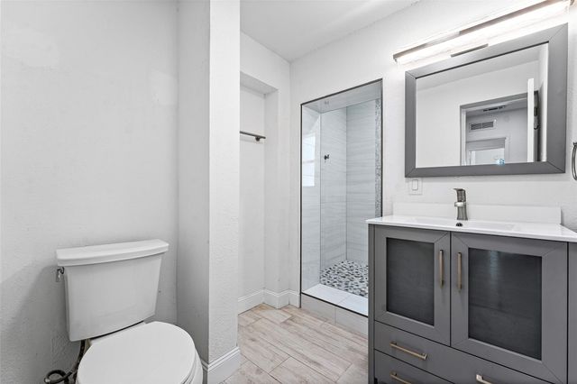 3203 Dover Rd, Pompano Beach, FL 33062