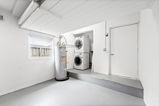 3203 Dover Rd, Pompano Beach, FL 33062