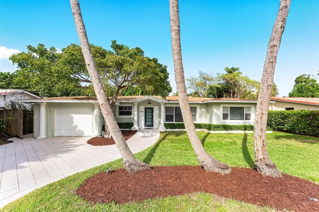 3203 Dover Rd, Pompano Beach, FL 33062