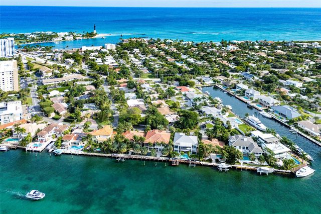 3203 Dover Rd, Pompano Beach, FL 33062