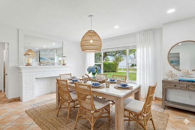 3203 Dover Rd, Pompano Beach, FL 33062