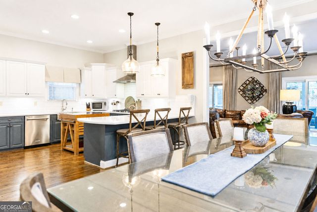 2058 Evergreen Lane NW, Atlanta, GA 30318