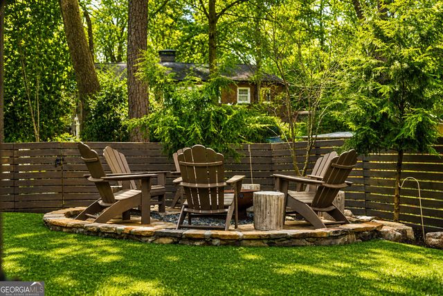 2058 Evergreen Lane NW, Atlanta, GA 30318